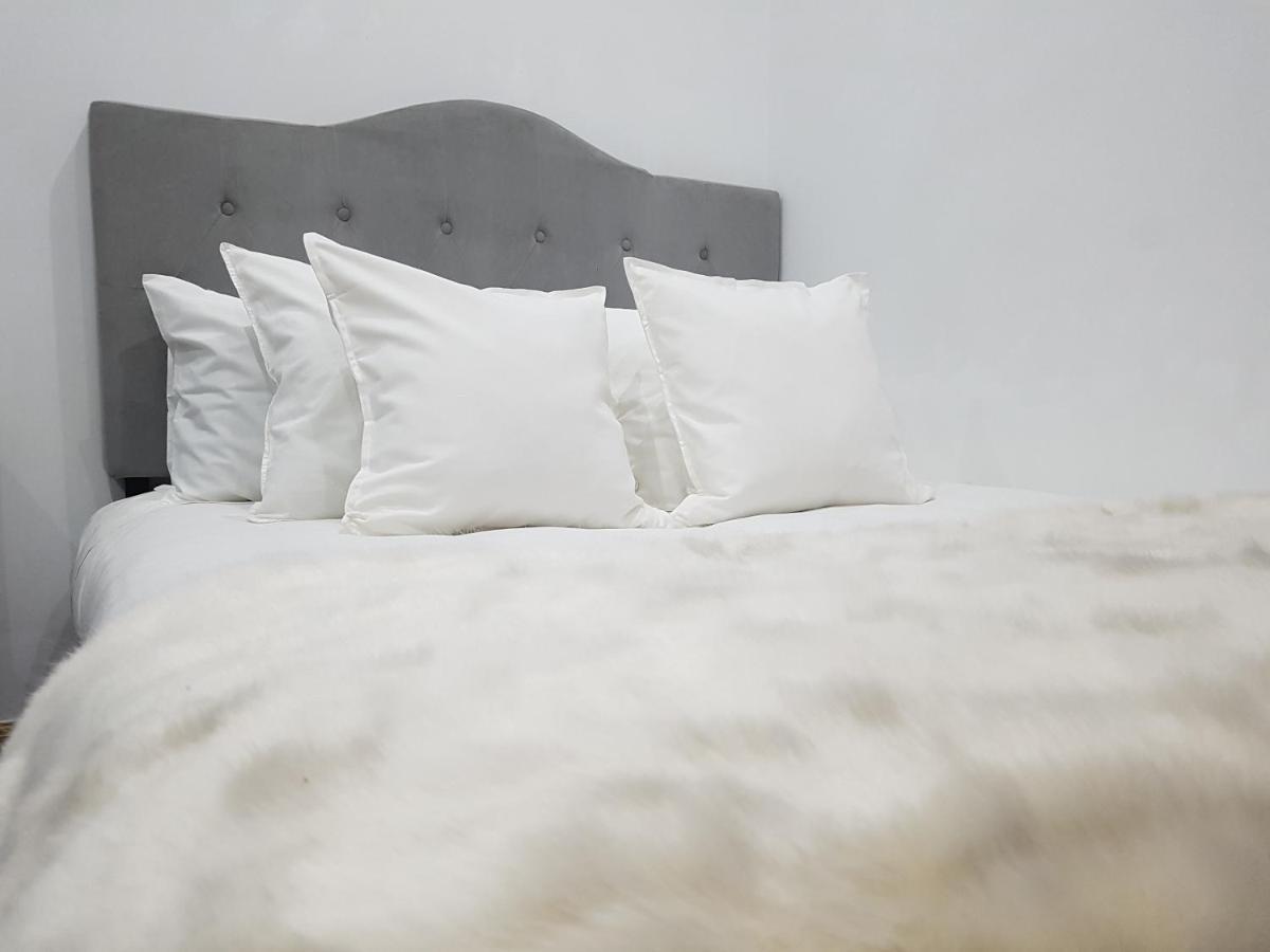 Orient Apartment มาดริด ภายนอก รูปภาพ