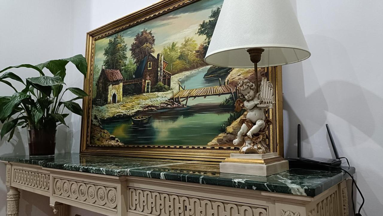 Orient Apartment มาดริด ภายนอก รูปภาพ
