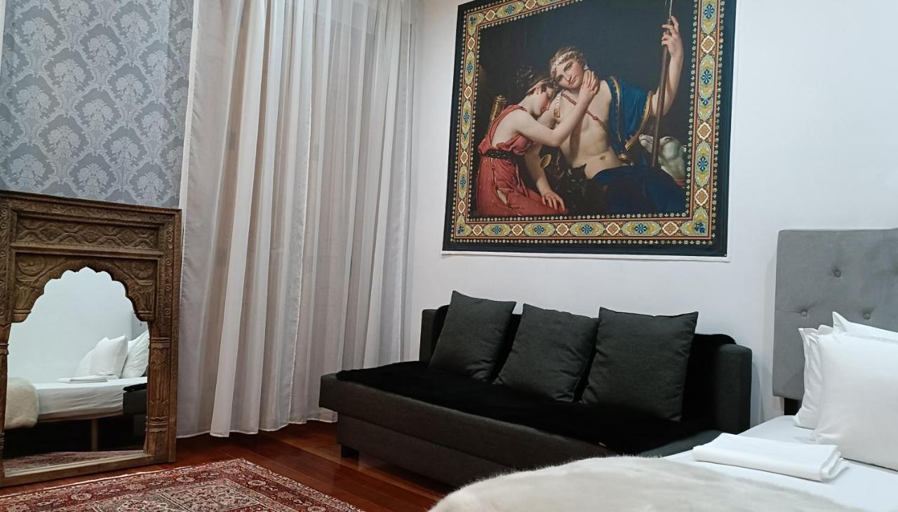 Orient Apartment มาดริด ภายนอก รูปภาพ